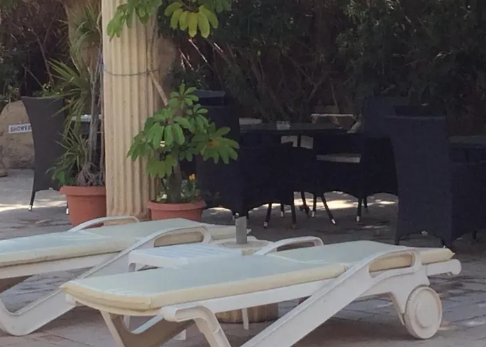 Kings Annex 3* Pafos