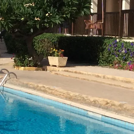 Kings Annex Aparthotel 3*