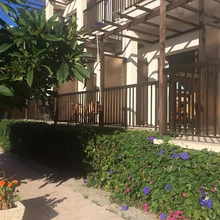 Kings Annex Aparthotel 2*